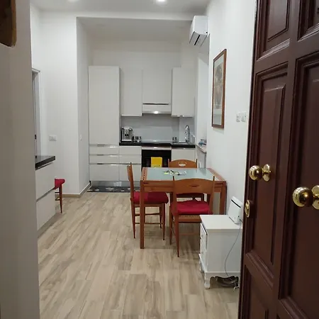 Maria In Vaticano 4*